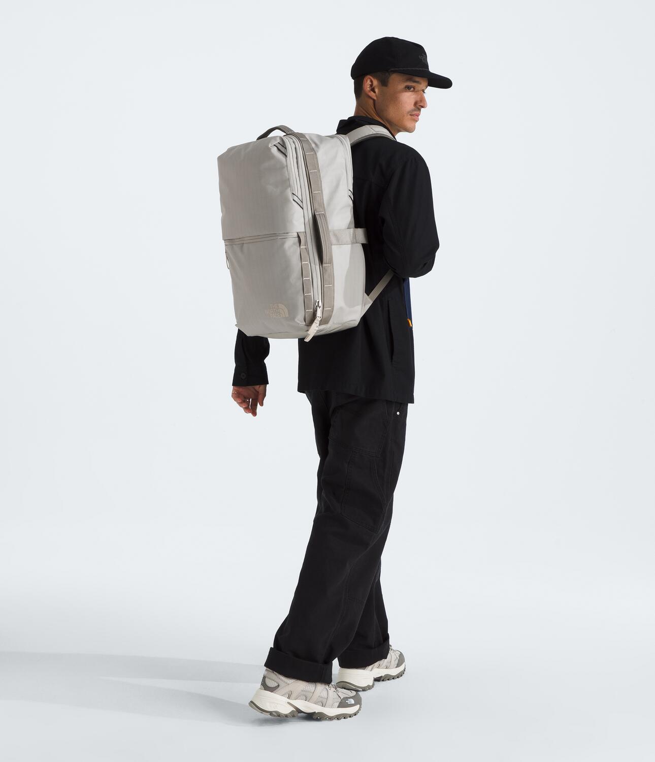 Mochila Base Camp Voyager Travel Unisex, Gris